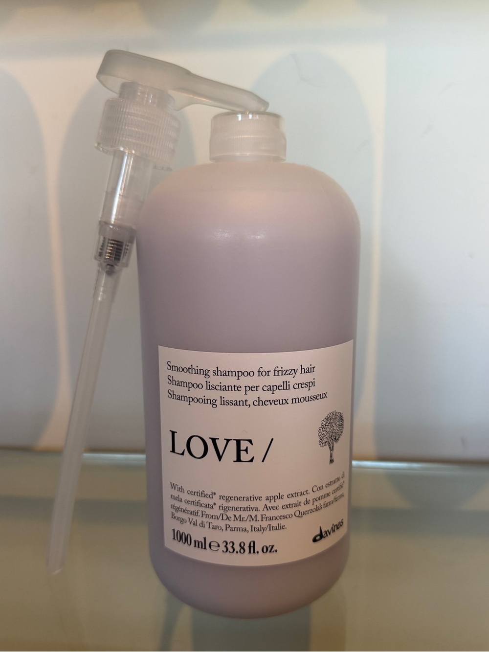 Davines LOVE Smoothing Shampoo - New Professional Size 1000 ML with pump